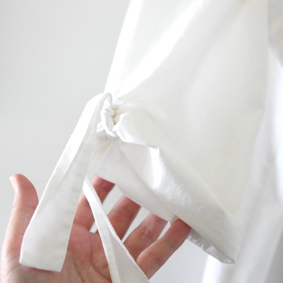 Babaton Off the Shoulder Top - Picture 3 of 5